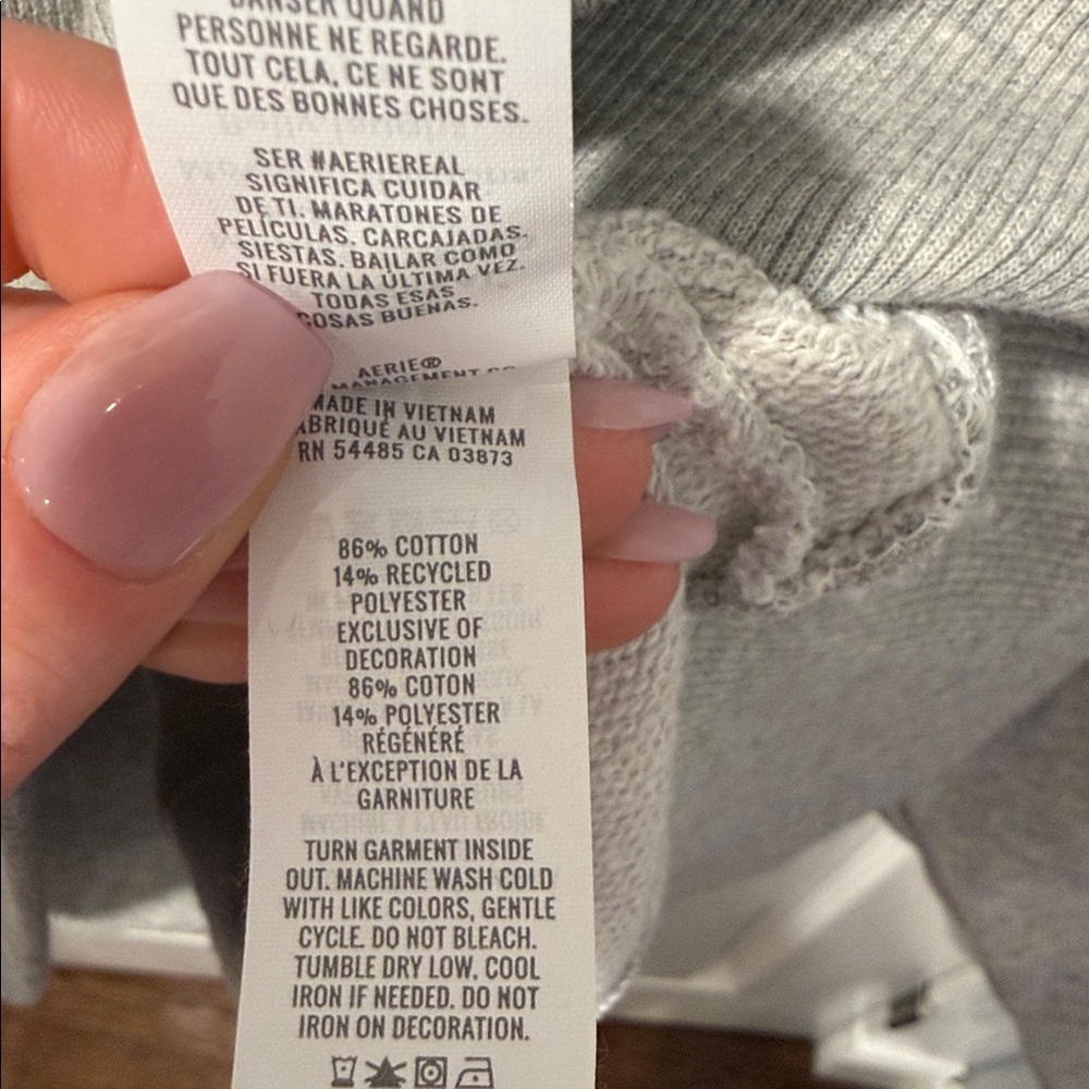 Aerie Light Gray Women's Hoodie - Picture 5 of 6